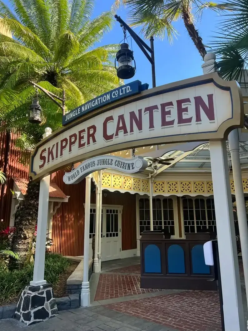 Jungle Navigation Company Skipper Canteen entrance